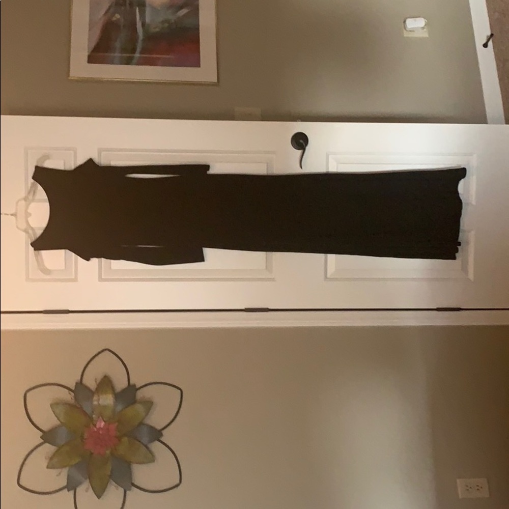 Black cut shoulder sleek Windsor dress